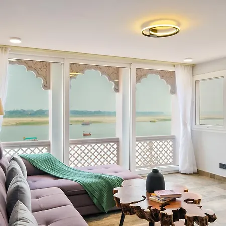 Stayvista At The Ganga House - Holy River Varanasi Exterior photo