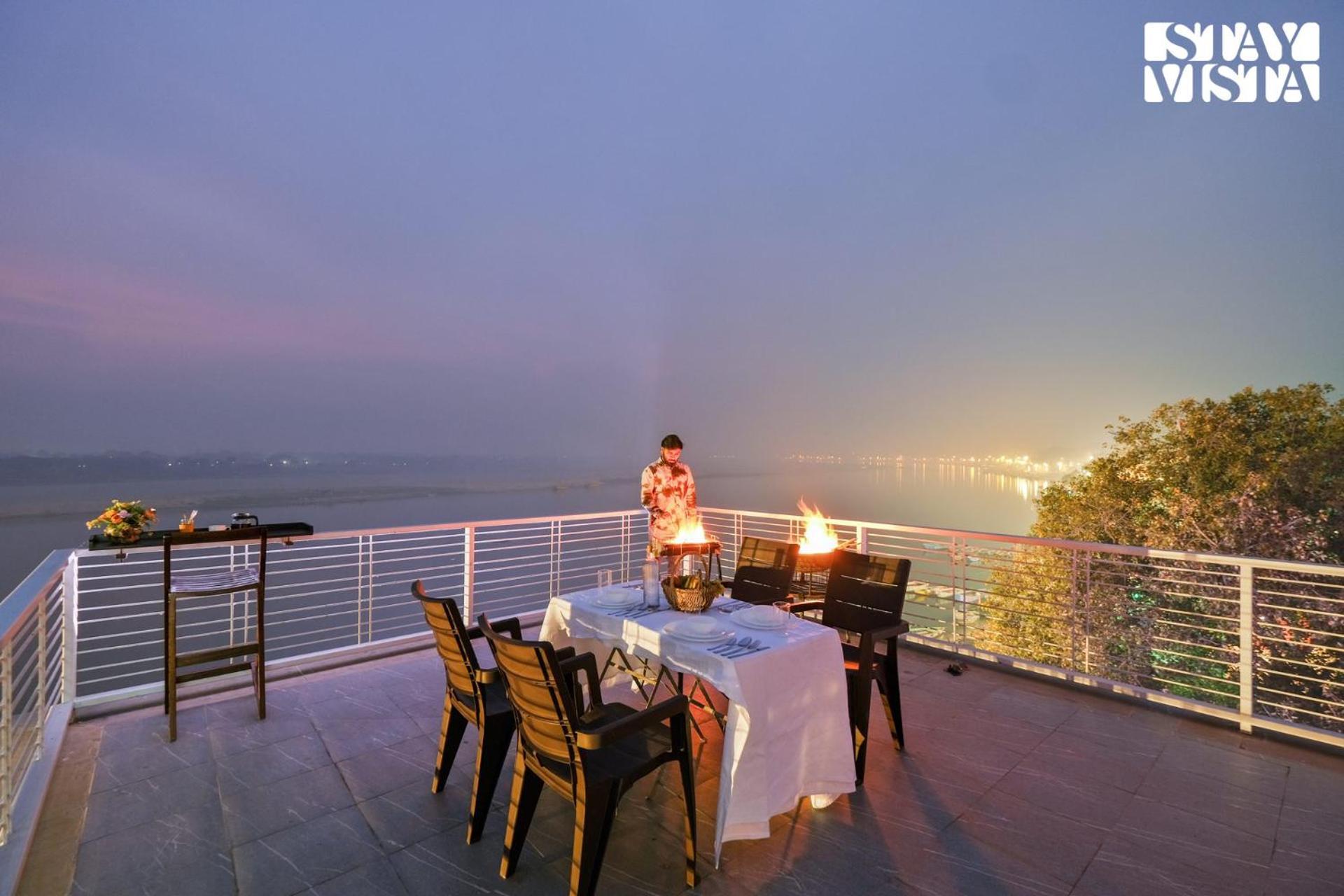 विला Stayvista At The Ganga House - Holy River Varanasi