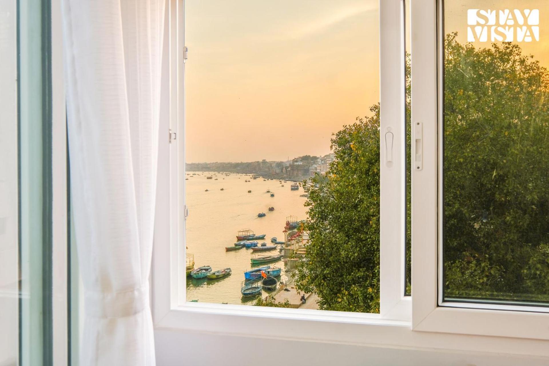 Stayvista At The Ganga House - Holy River *