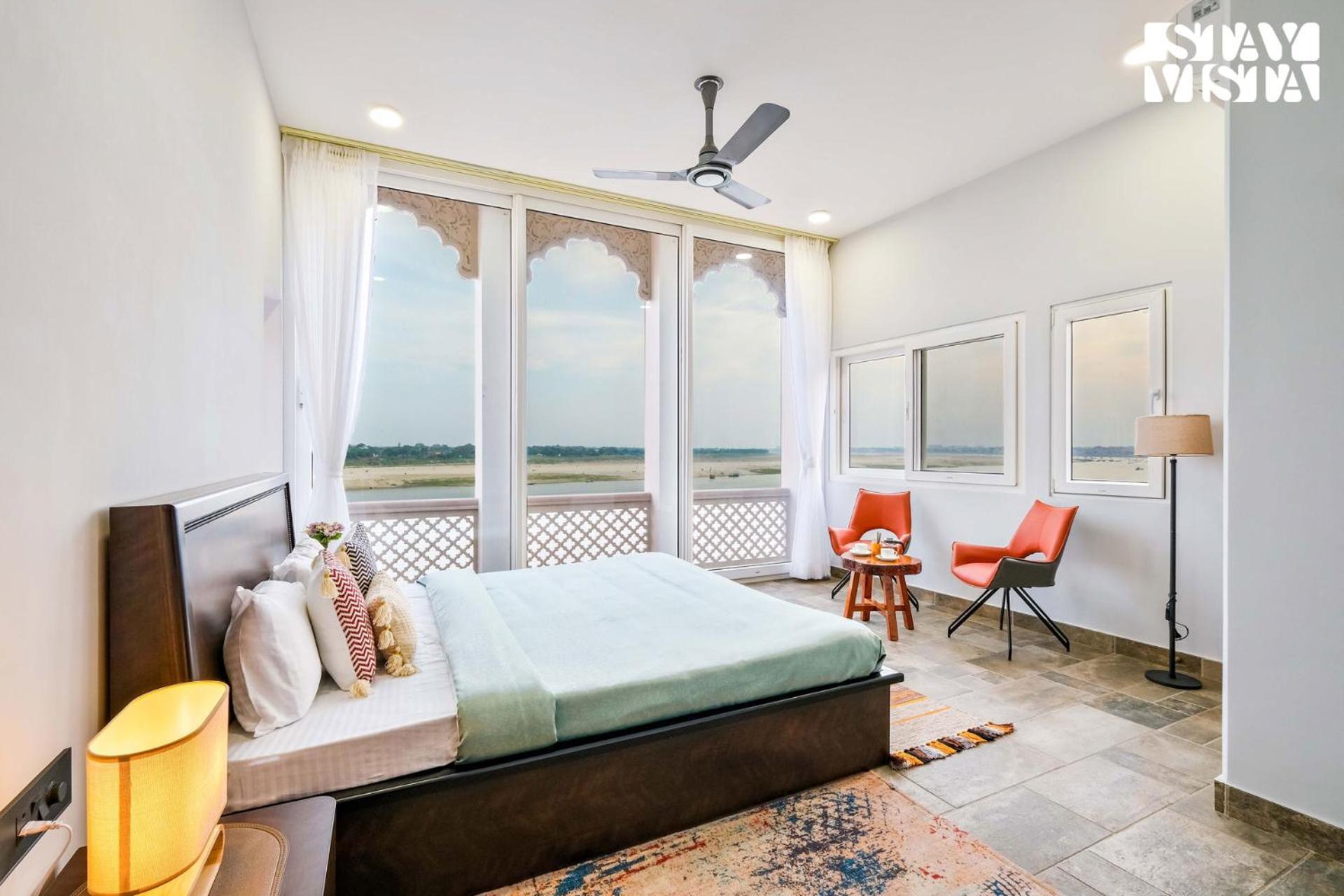 Stayvista At The Ganga House - Holy River Villa